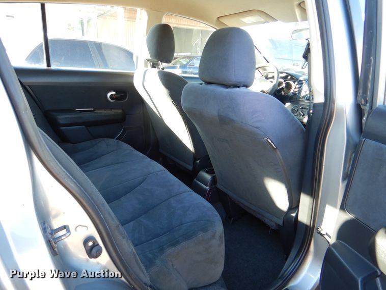 image for item HY9970 2009 Nissan Versa