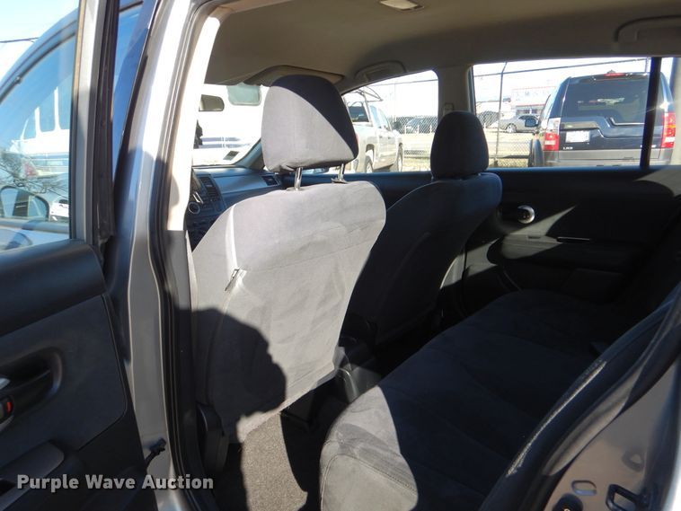 image for item HY9970 2009 Nissan Versa
