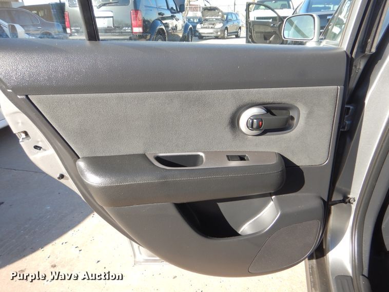 image for item HY9970 2009 Nissan Versa