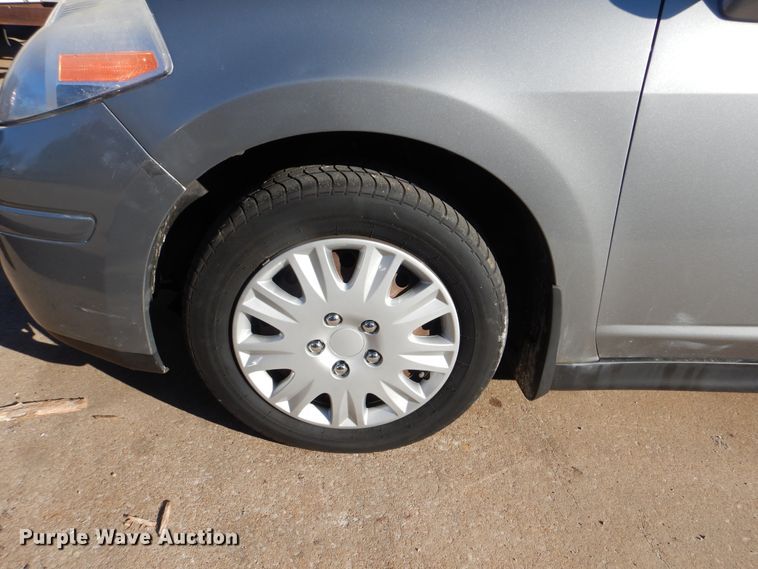 image for item HY9970 2009 Nissan Versa