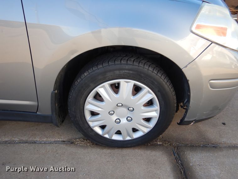 image for item HY9970 2009 Nissan Versa