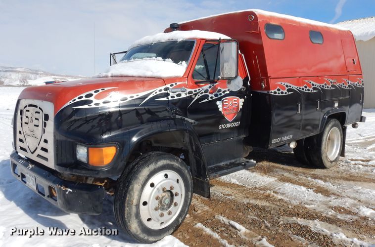 image for item IG9171 1997 Ford F800  utility / service truck