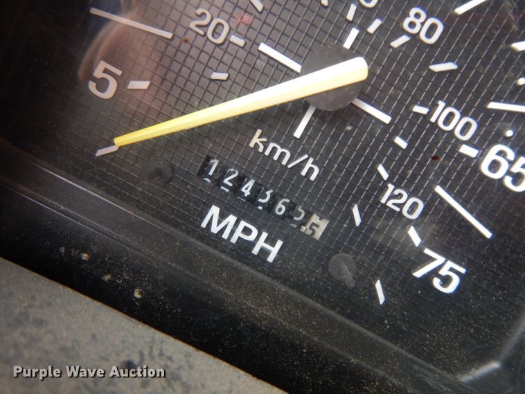 image for item IG9171 1997 Ford F800  utility / service truck