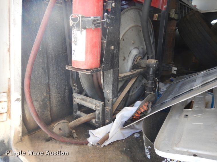 image for item IG9171 1997 Ford F800  utility / service truck