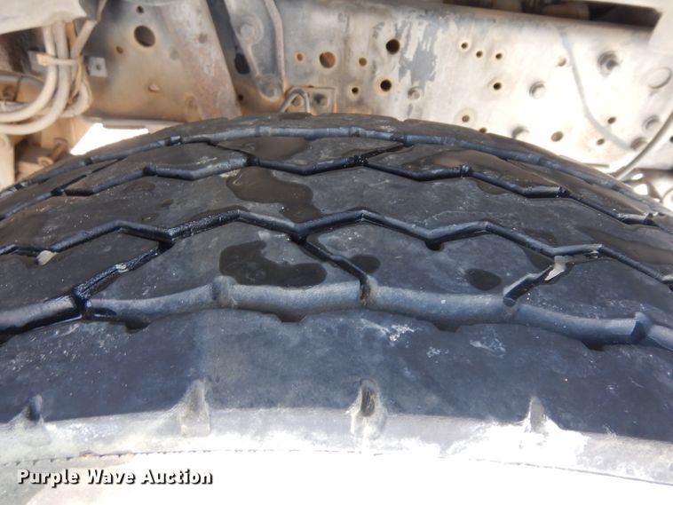 image for item IG9171 1997 Ford F800  utility / service truck