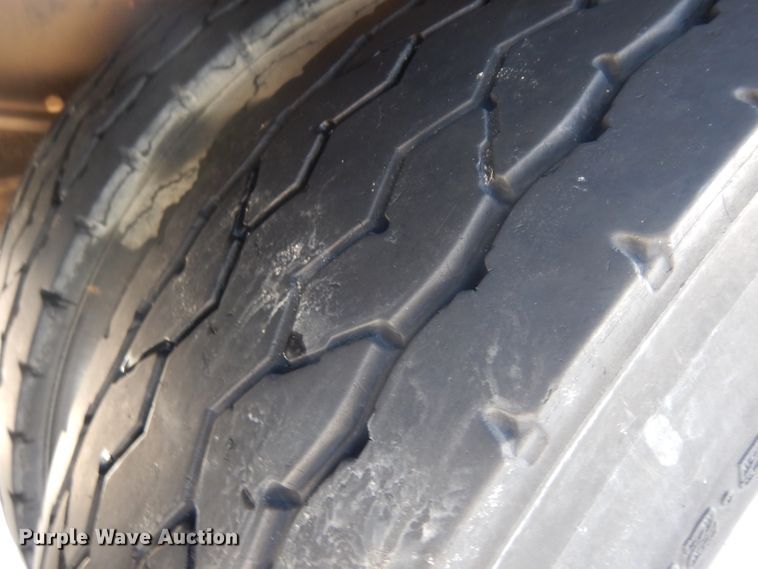 image for item IG9171 1997 Ford F800  utility / service truck