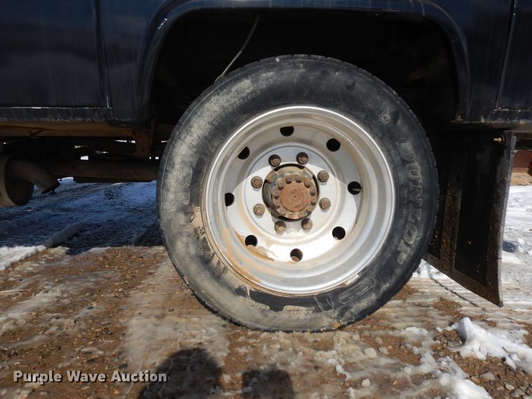 image for item IG9171 1997 Ford F800  utility / service truck