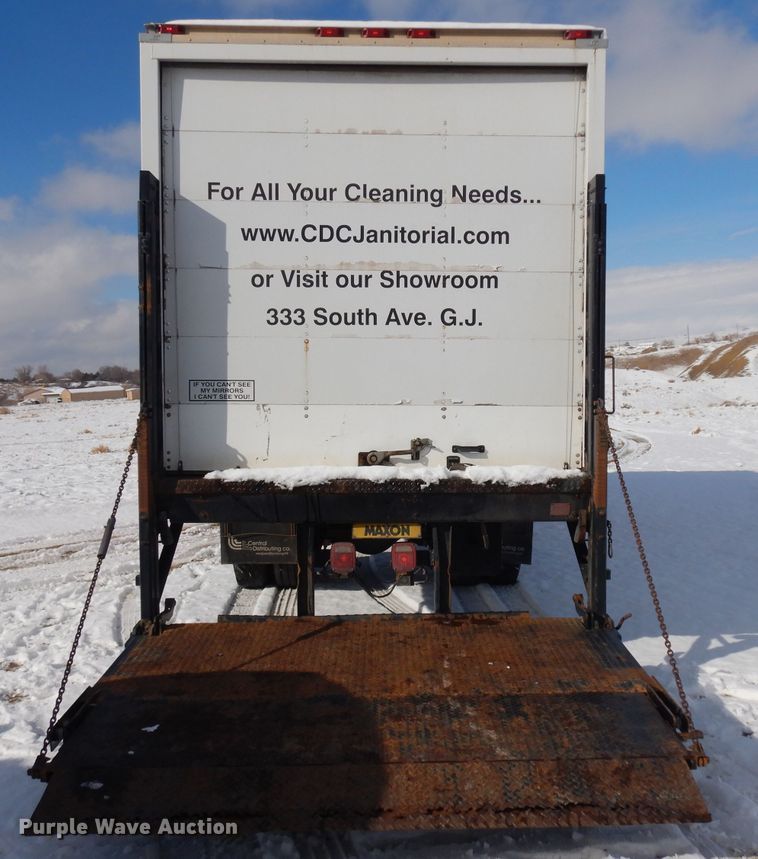 image for item IG9173 2009 International DuraStar 4300  box truck