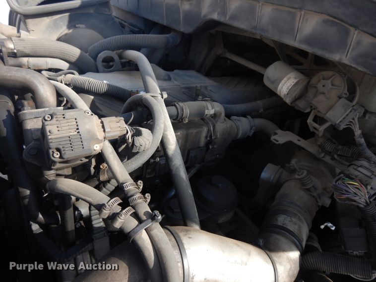 image for item IG9173 2009 International DuraStar 4300  box truck