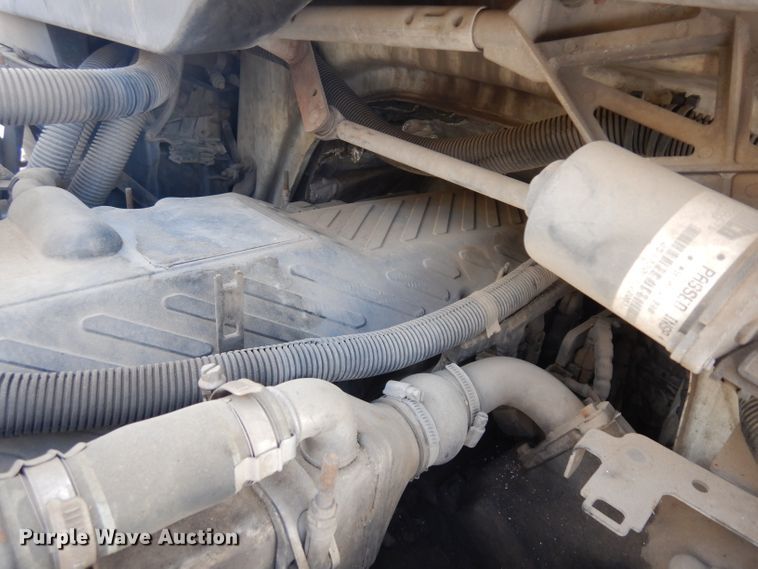 image for item IG9173 2009 International DuraStar 4300  box truck