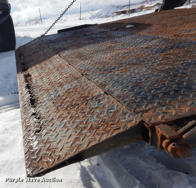 image for item IG9173 2009 International DuraStar 4300  box truck