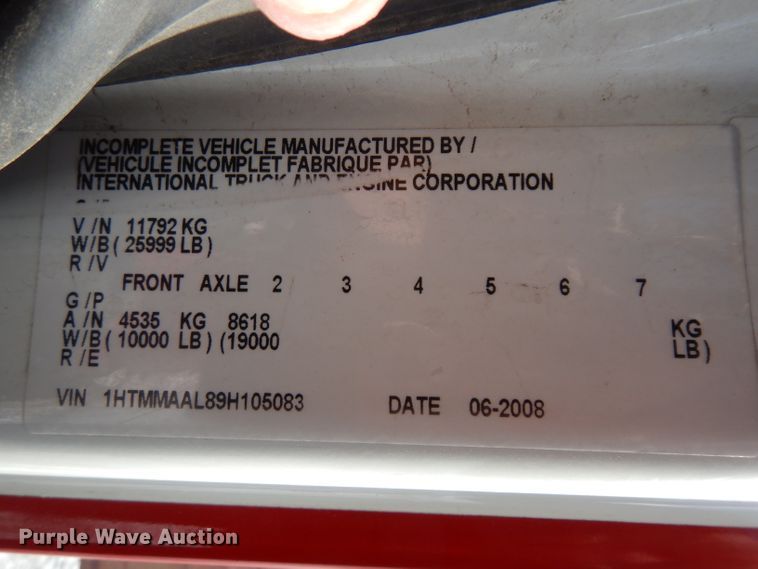 image for item IG9173 2009 International DuraStar 4300  box truck