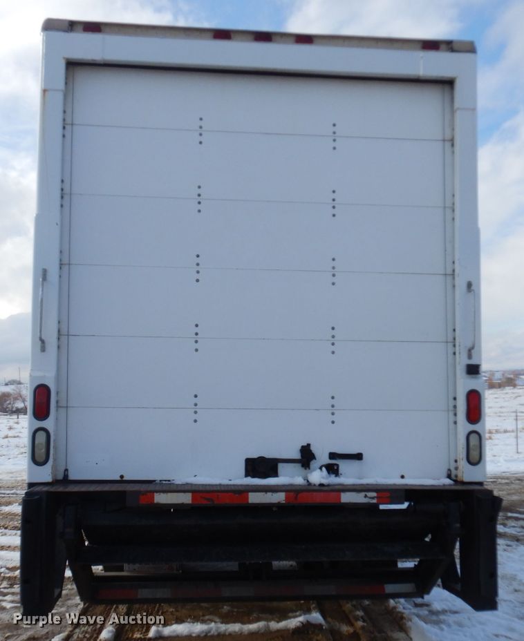 image for item IG9178 2007 International 4300  box truck