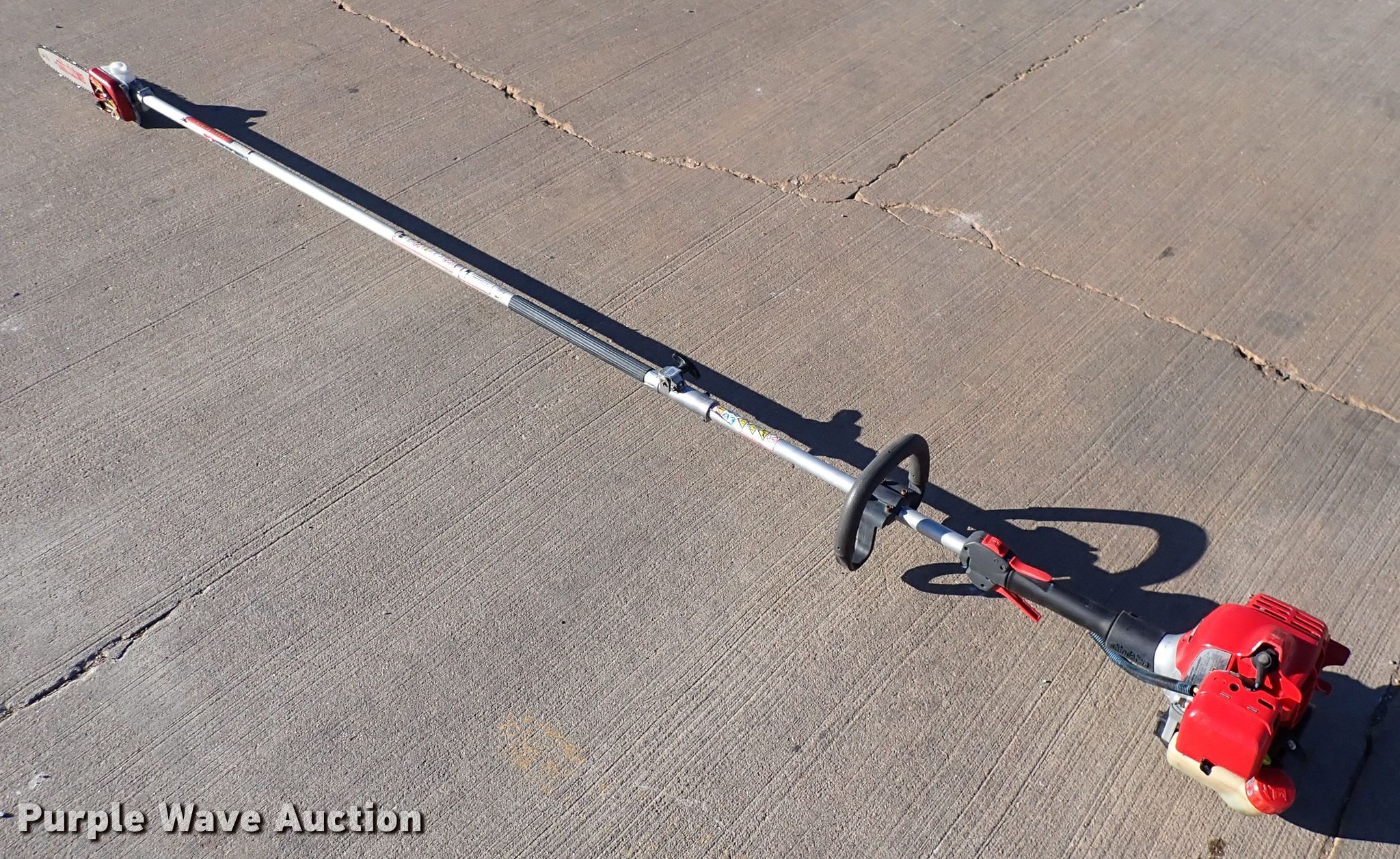 Shindaiwa 242 pole saw in Wichita, KS Item HC9837 sold Purple Wave