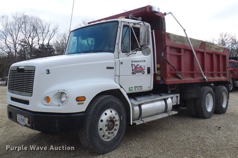 image for item DC2762 1997 Freightliner FL112  dump truck