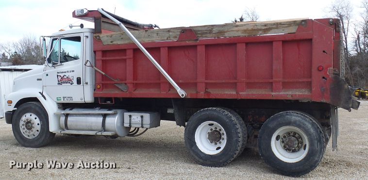 image for item DC2762 1997 Freightliner FL112  dump truck