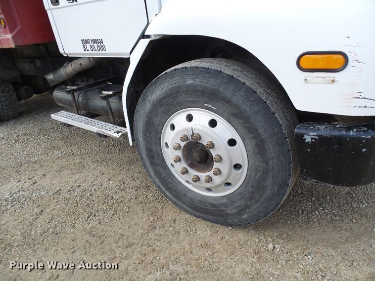 image for item DC2762 1997 Freightliner FL112  dump truck