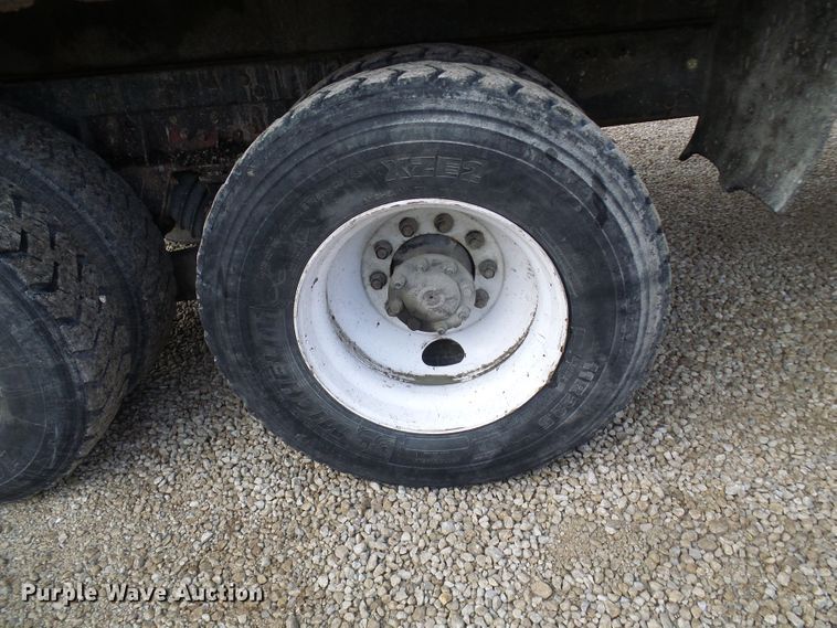 image for item DC2762 1997 Freightliner FL112  dump truck