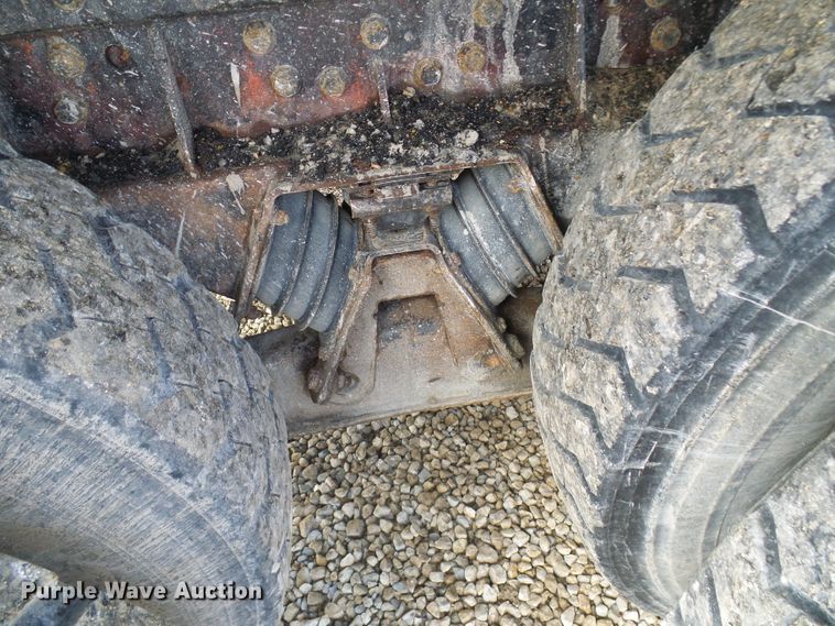 image for item DC2762 1997 Freightliner FL112  dump truck