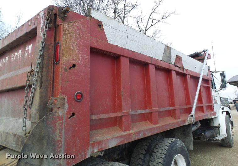 image for item DC2762 1997 Freightliner FL112  dump truck