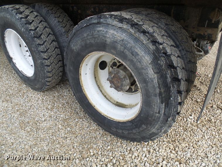 image for item DC2762 1997 Freightliner FL112  dump truck