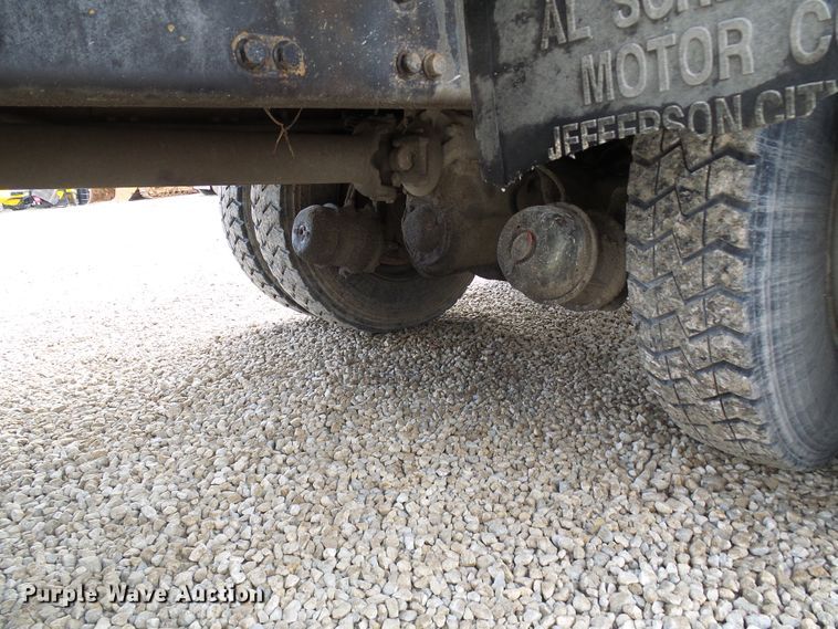 image for item DC2762 1997 Freightliner FL112  dump truck