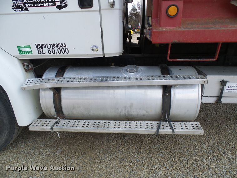 image for item DC2762 1997 Freightliner FL112  dump truck