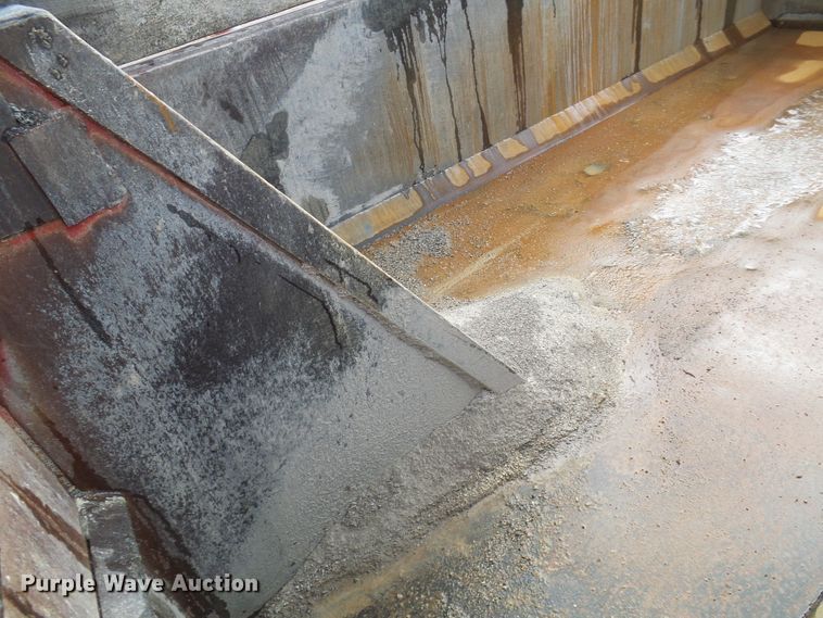 image for item DC2762 1997 Freightliner FL112  dump truck