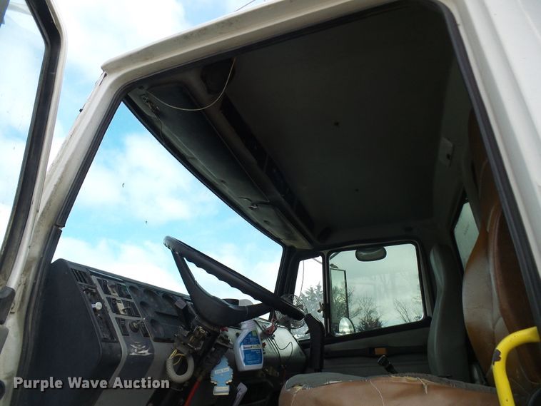image for item DC2762 1997 Freightliner FL112  dump truck