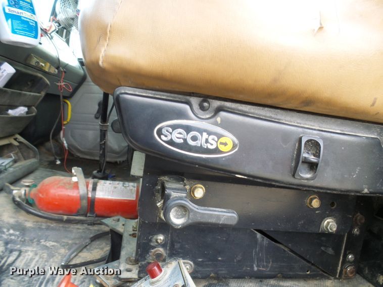 image for item DC2762 1997 Freightliner FL112  dump truck