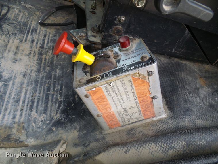 image for item DC2762 1997 Freightliner FL112  dump truck