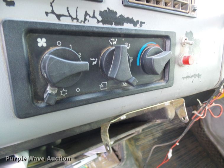 image for item DC2762 1997 Freightliner FL112  dump truck