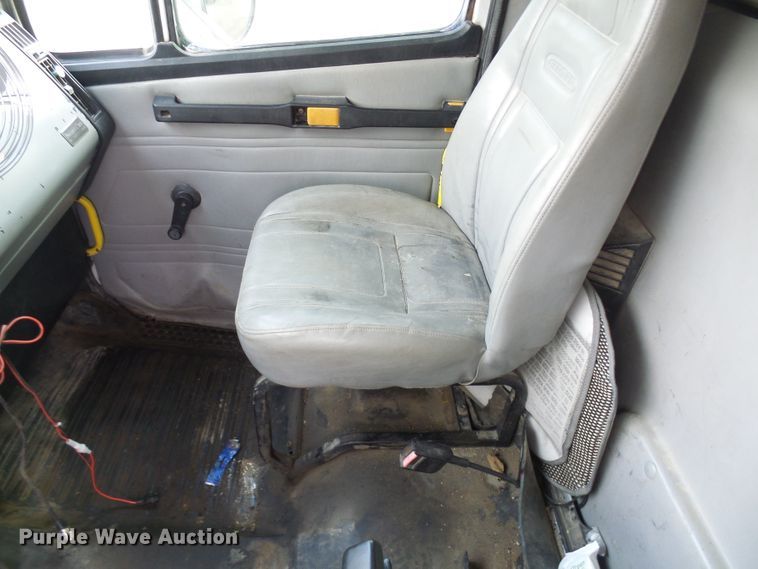 image for item DC2762 1997 Freightliner FL112  dump truck