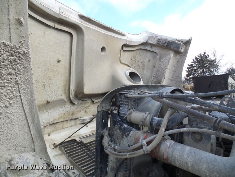 image for item DC2762 1997 Freightliner FL112  dump truck