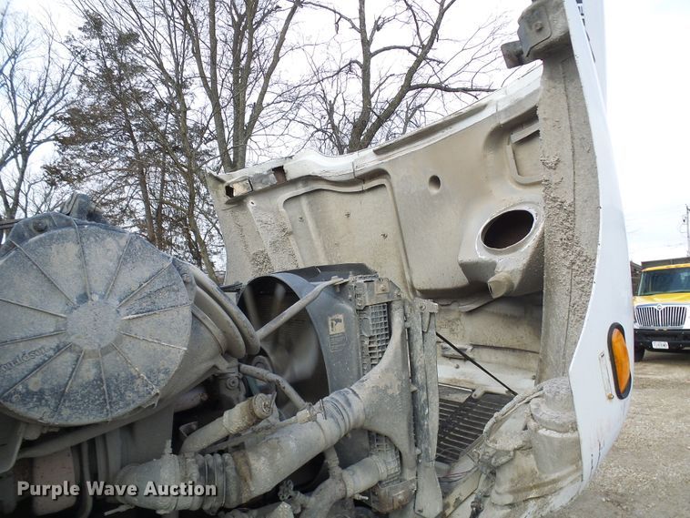 image for item DC2762 1997 Freightliner FL112  dump truck