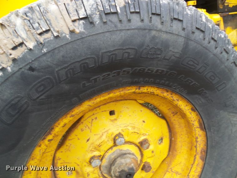 image for item DC2821 Massey Ferguson MF2200  forklift