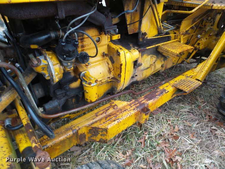 image for item DC2821 Massey Ferguson MF2200  forklift