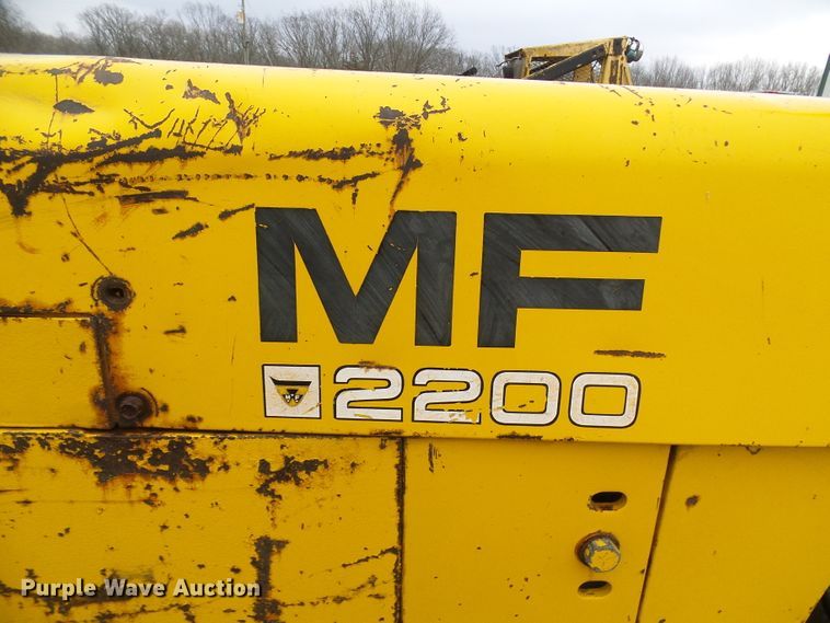 image for item DC2821 Massey Ferguson MF2200  forklift