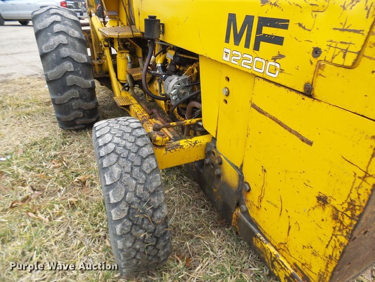 image for item DC2821 Massey Ferguson MF2200  forklift