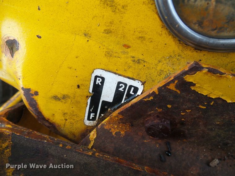 image for item DC2821 Massey Ferguson MF2200  forklift