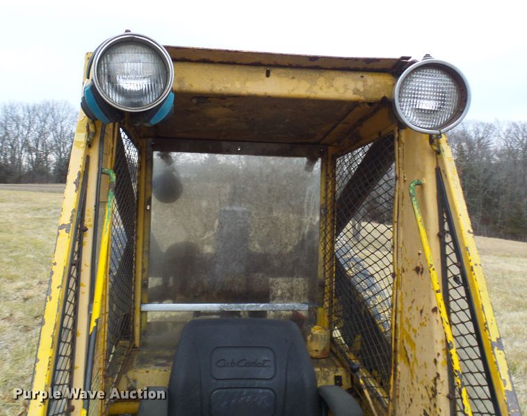 image for item DC2822 1976 New Holland L775  skid steer loader