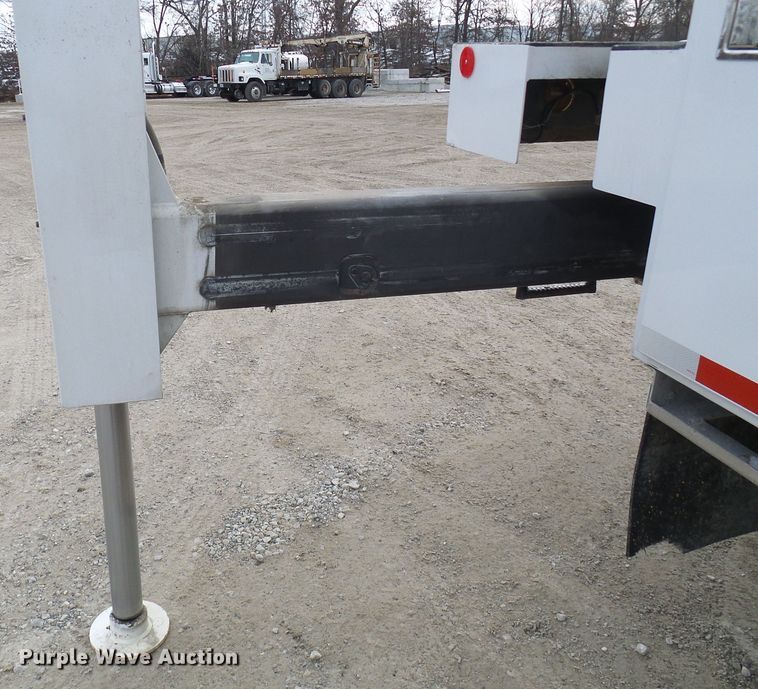 image for item DC2833 2013 International 4300  service truck