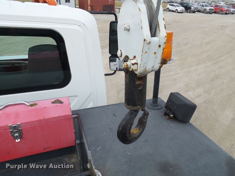 image for item DC2833 2013 International 4300  service truck