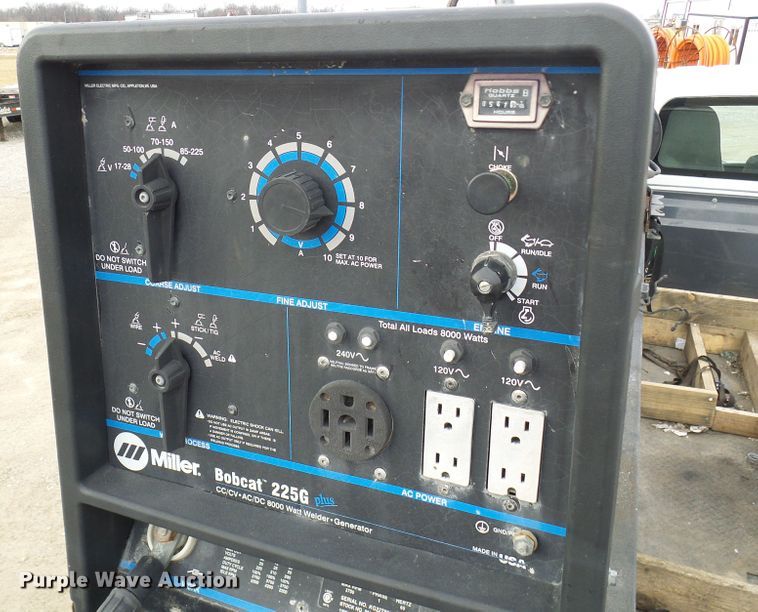 image for item DC2833 2013 International 4300  service truck