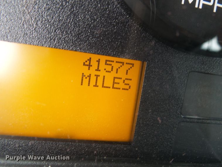 image for item DC2833 2013 International 4300  service truck