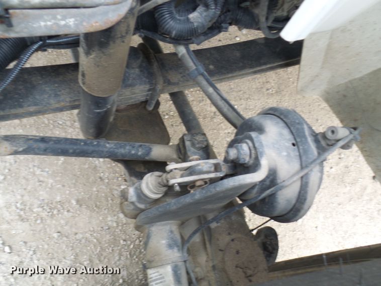 image for item DC2833 2013 International 4300  service truck