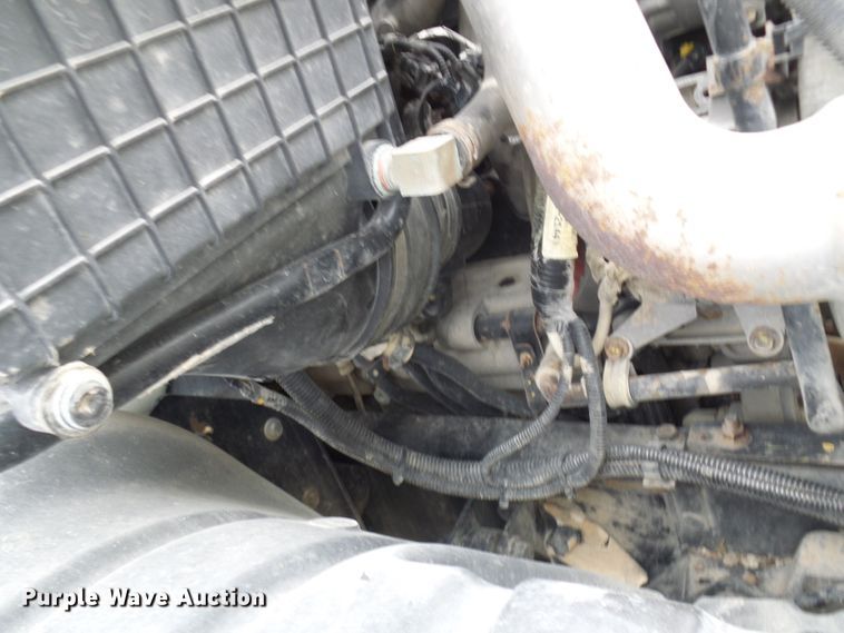 image for item DC2833 2013 International 4300  service truck