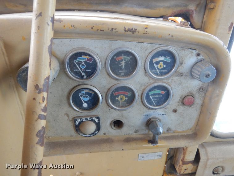 image for item DC8920 1974 Caterpillar D9G dozer