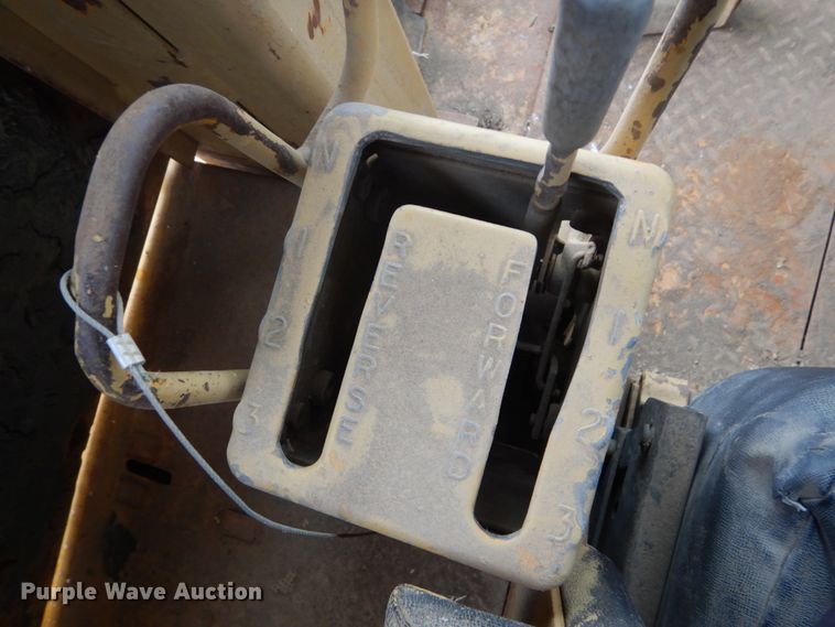 image for item DC8920 1974 Caterpillar D9G dozer