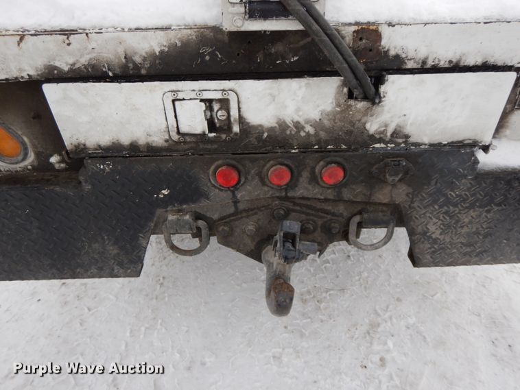 image for item DF6360 1999 International 4700  digger derrick truck